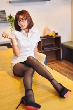 美乳人体